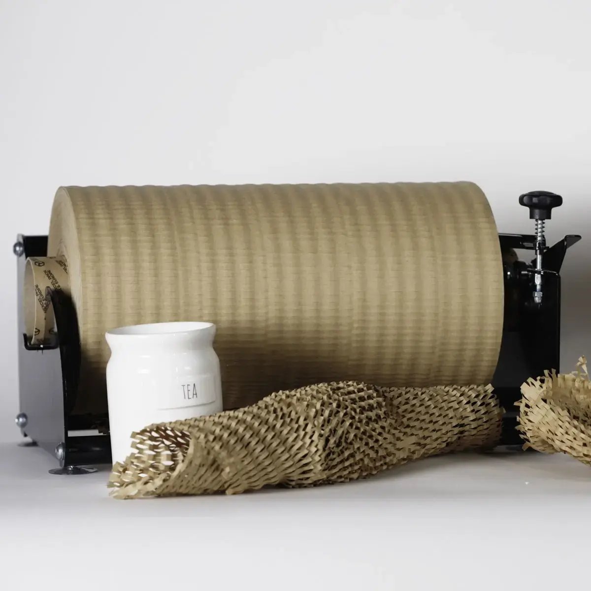 hexcelpack-web-hexcelwrap-wrapped-ceramics-mini-packing-station
