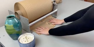 HexcelPack manual dispenser in use