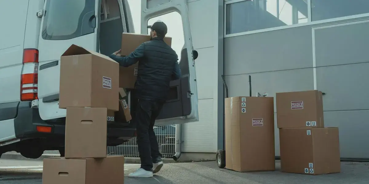 E-Commerce Packaging: How to Reduce Damage and Returns
